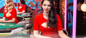 Filipino players enjoying helpwin casino-style games and sports betting on mobile